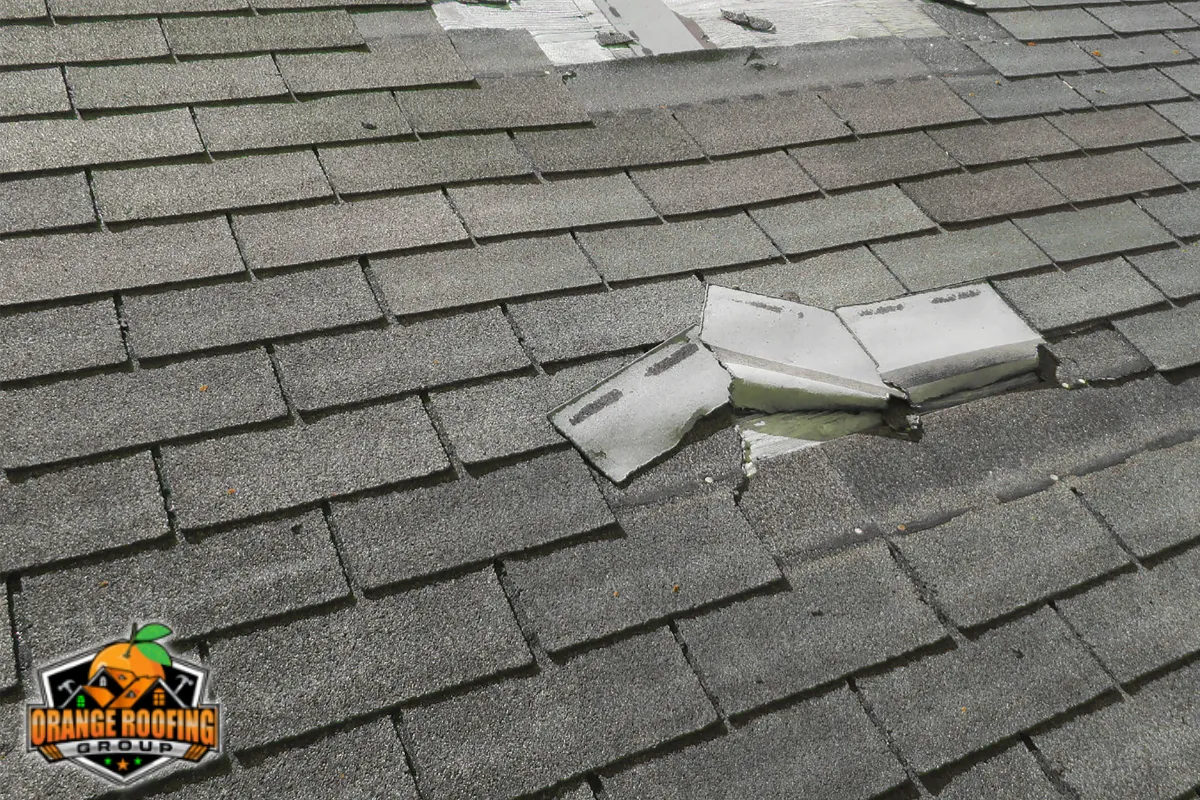 Key Signs on Asphalt Shingles Staten Island Roofers Look For Up Close